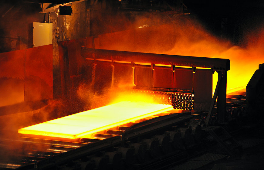 Verschleißarme Elastomerkupplungen minimieren Ausfallzeiten von Rollgängen bei der Stahlverarbeitung im Warmwalzwerk